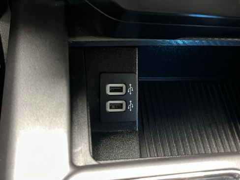 Used 2020 Ford F150 XLT w/ Equipment Group 302A Luxury AWD/4WD image 25