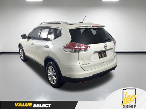 Used 2016 Nissan Rogue SV w/ SV Premium Package AWD/4WD image 4