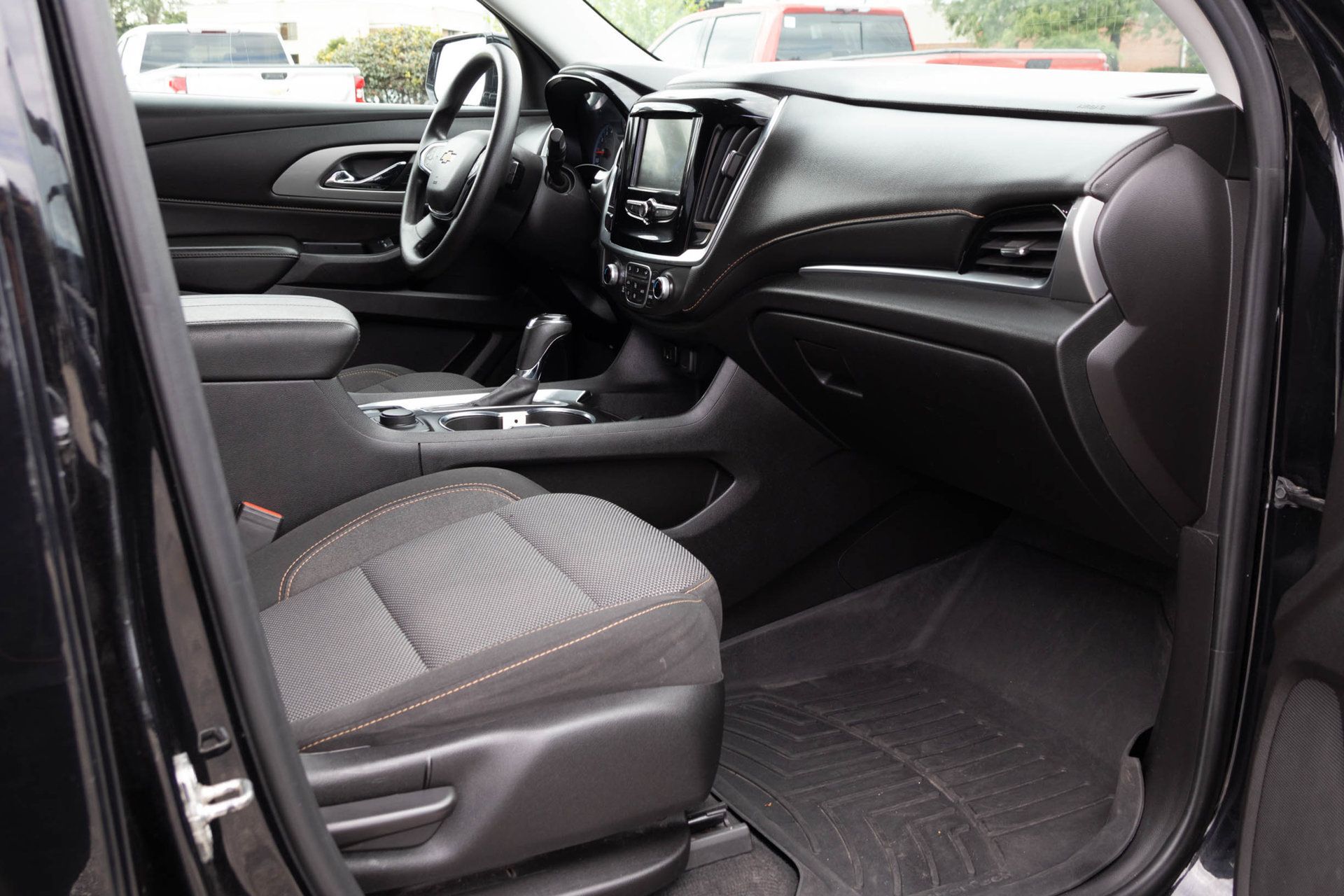 Used 2019 Chevrolet Traverse LS FWD image 40