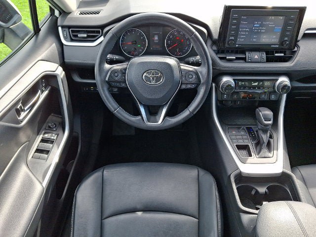 Used 2021 Toyota RAV4 XLE Premium AWD/4WD image 11