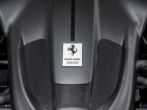 Used 2024 Ferrari Roma Spider RWD image 48