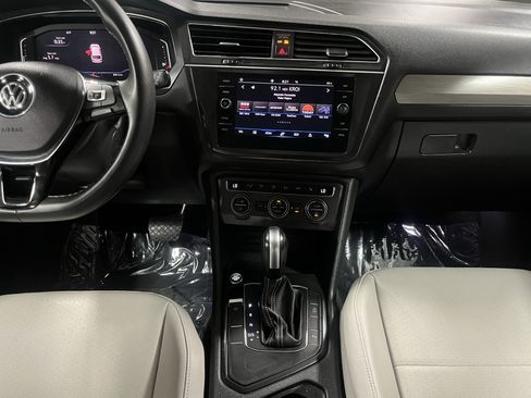 Used 2021 Volkswagen Tiguan SEL FWD image 27