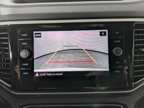 Used 2023 Volkswagen Atlas Cross Sport SE image 29