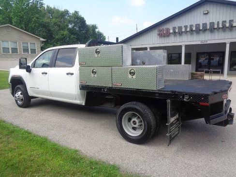 Used 2021 GMC Sierra 3500 4x4 Crew Cab w/ Convenience Package image 3