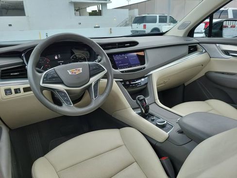 Certified 2023 Cadillac XT5 Premium Luxury FWD image 11