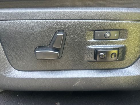 Used 2015 RAM 2500 Laramie AWD/4WD image 18