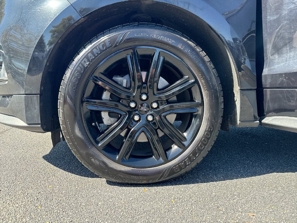 Used 2022 Ford Edge ST-Line AWD/4WD image 26
