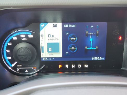 Used 2023 Ford Bronco Badlands w/ Sasquatch Package image 16