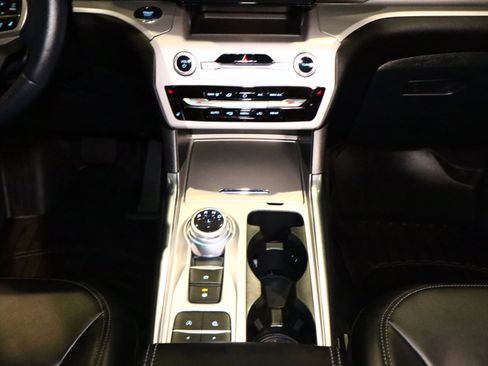 Used 2023 Ford Explorer XLT w/ Equipment Group 202A image 29