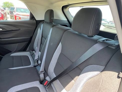 Used 2021 Chevrolet TrailBlazer LS FWD image 10