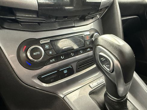 Used 2014 Ford Focus Titanium image 35