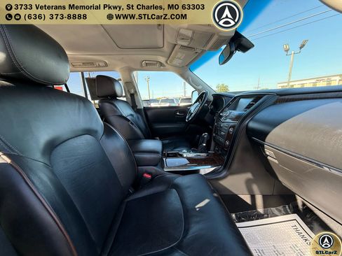 Used 2017 Nissan Armada Platinum w/ Interior Lighting Package image 19