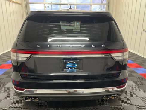 Used 2022 Lincoln Aviator AWD image 4