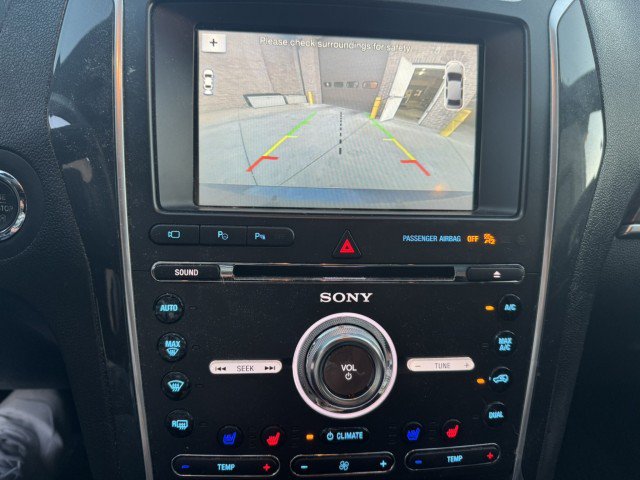 Used 2017 Ford Explorer Limited w/ Equipment Group 301A AWD/4WD image 16