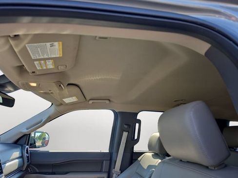 Used 2019 Ford Expedition Max XLT w/ Equipment Group 202A AWD/4WD image 12