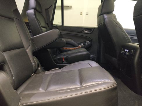 Used 2019 Chevrolet Tahoe Premier RWD image 19