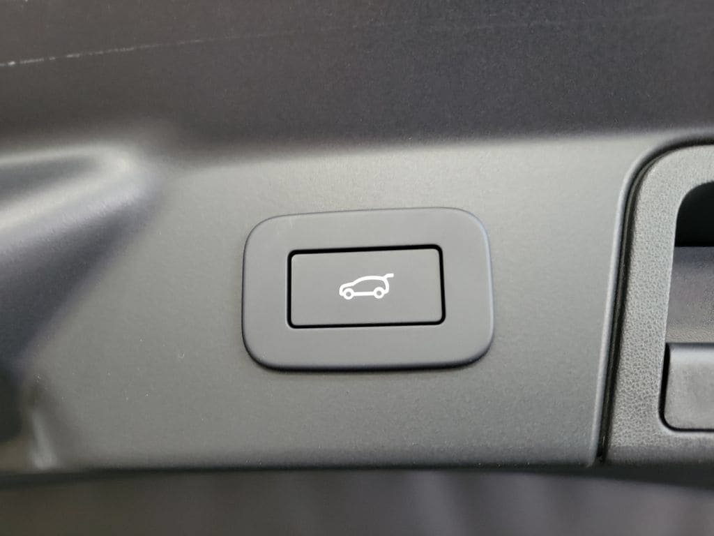 New 2026 Land Rover Range Rover Velar S AWD/4WD image 30