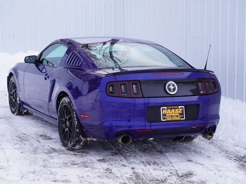 Used 2014 Ford Mustang V6 w/ Equipment Group 102A image 4