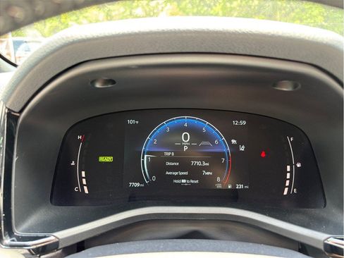 Used 2025 Toyota Camry SE FWD image 22