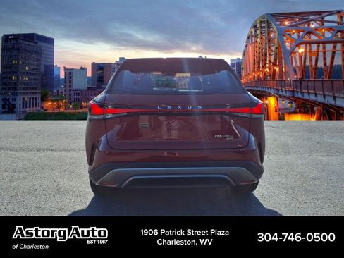 Used 2025 Lexus RX 350 w/ Convenience Package image 4