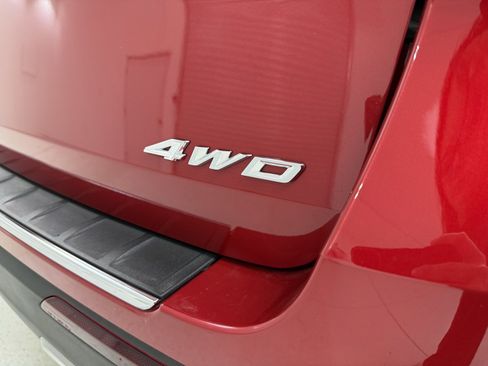 Used 2023 Ford Explorer Platinum w/ Technology Package image 8