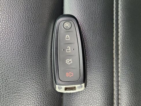 Used 2019 Ford Escape SEL AWD/4WD image 32