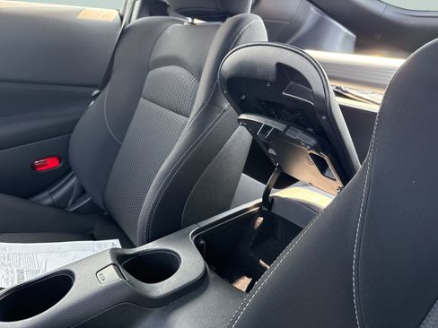 Used 2025 Nissan Z Sport w/ Floor Mat Package RWD image 17