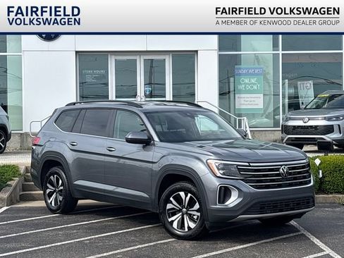 Certified 2025 Volkswagen Atlas SE AWD/4WD image 1