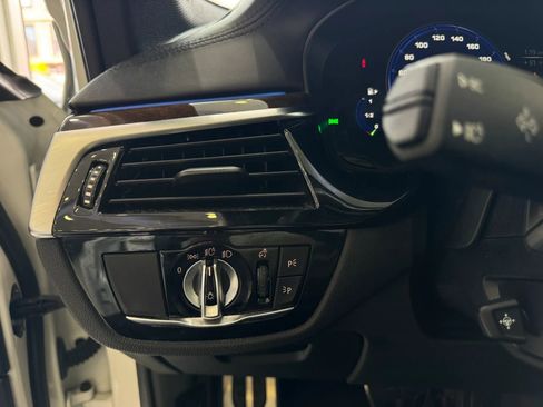 Used 2019 BMW M550i xDrive w/ Premium Package AWD/4WD image 14