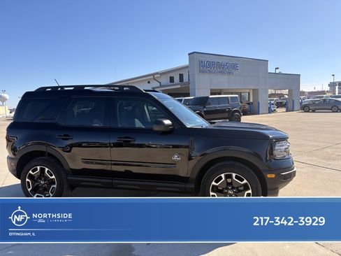 Used 2023 Ford Bronco Sport Outer Banks w/ Tech Package image 1