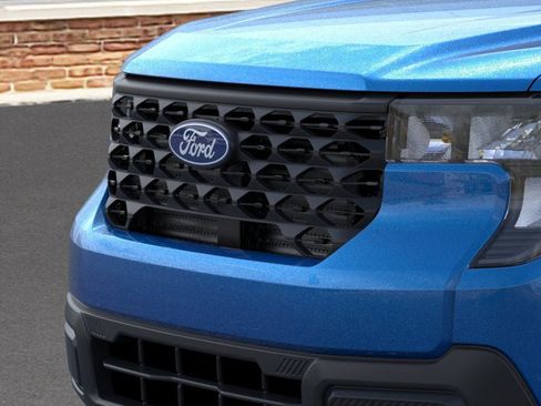 New 2026 Ford Maverick XL image 18