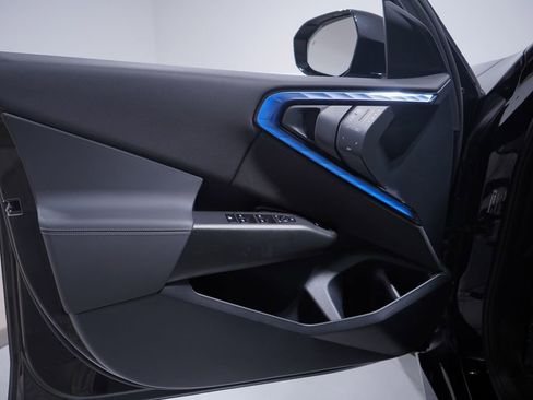 Used 2025 BMW X3 xDrive30i w/ M Sport Package image 15