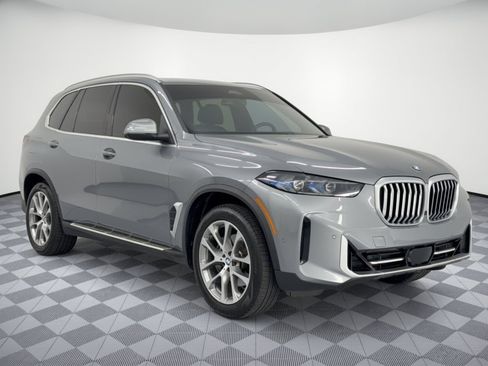 Certified 2025 BMW X5 sDrive40i w/ Climate Comfort Package RWD image 7