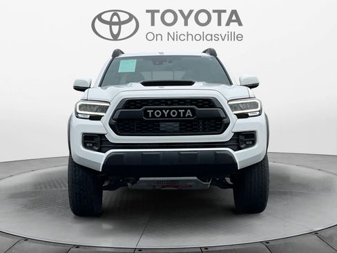 Used 2023 Toyota Tacoma TRD Pro AWD/4WD image 8