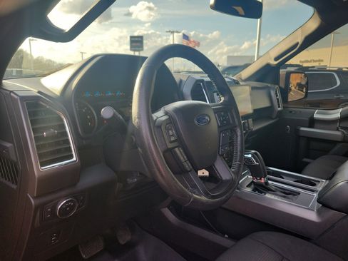 Used 2016 Ford F150 XLT w/ Equipment Group 302A Luxury image 18