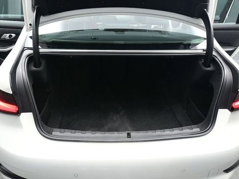 Used 2020 BMW 330i xDrive Sedan w/ Convenience Package image 14