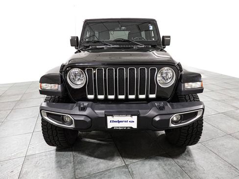 Used 2020 Jeep Wrangler Unlimited Sahara image 2