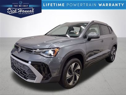 New 2025 Volkswagen Taos SE