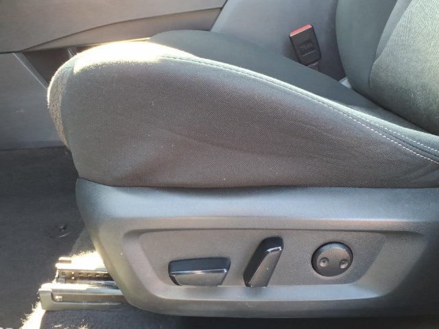 Used 2024 Nissan Rogue SV AWD/4WD image 5