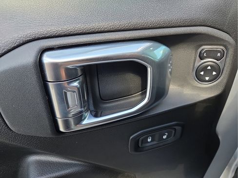 Used 2023 Jeep Gladiator Sport image 14