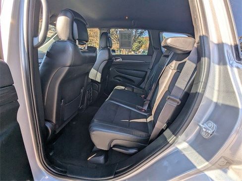 Used 2021 Jeep Grand Cherokee Laredo X image 11