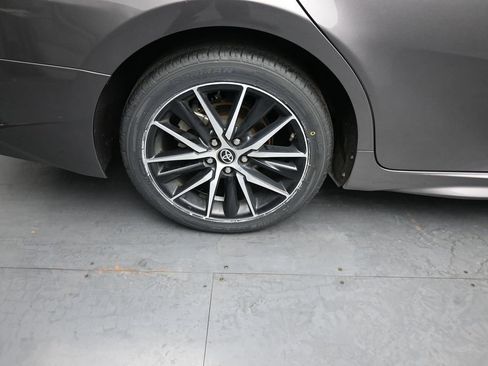 Used 2023 Toyota Camry SE FWD image 10