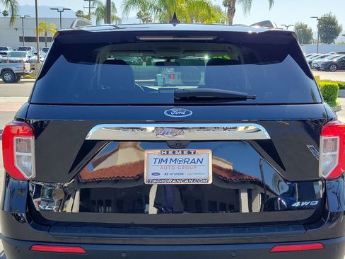 Used 2024 Ford Explorer XLT w/ Equipment Group 202A image 27