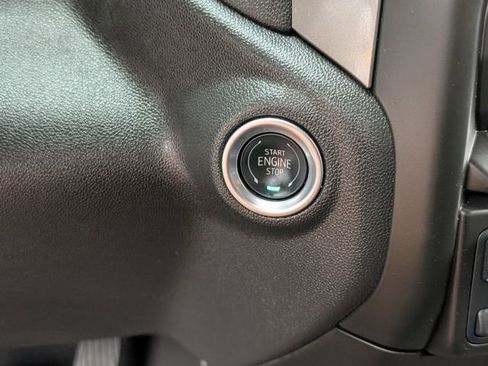 Used 2025 Chevrolet Silverado 1500 Custom Trail Boss w/ LPO, Dark Essentials Package AWD/4WD image 29