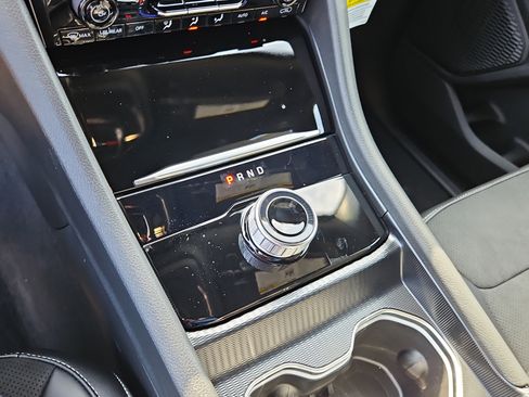 New 2025 Jeep Grand Cherokee Altitude image 14