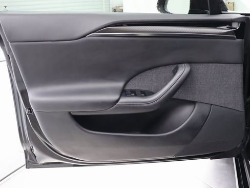 Used 2021 Tesla Model S Plaid image 34
