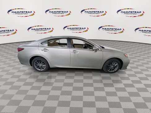 Used 2018 Lexus ES 350 w/ Navigation System Package FWD image 9
