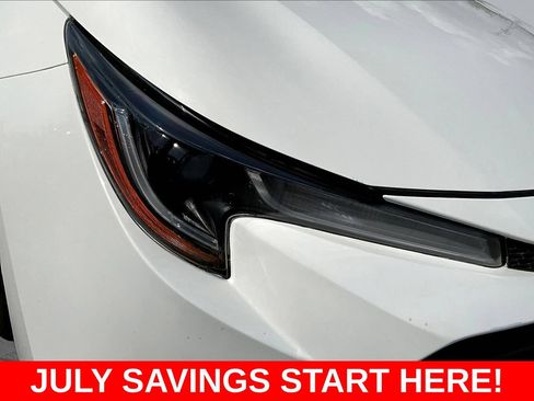 Used 2025 Toyota Corolla LE w/ LE Premium Package FWD image 39