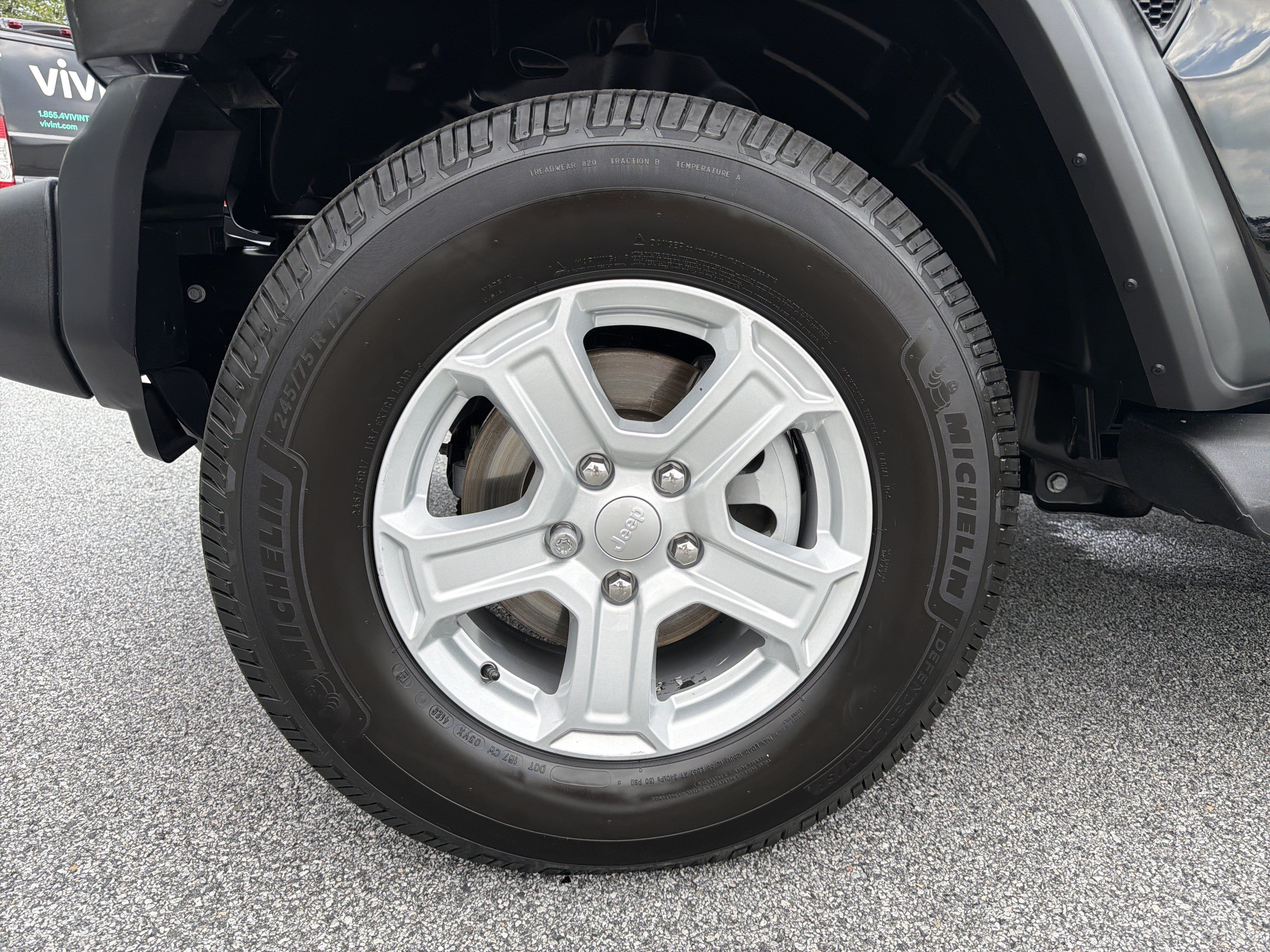 Used 2019 Jeep Wrangler Unlimited Sport S AWD/4WD image 13