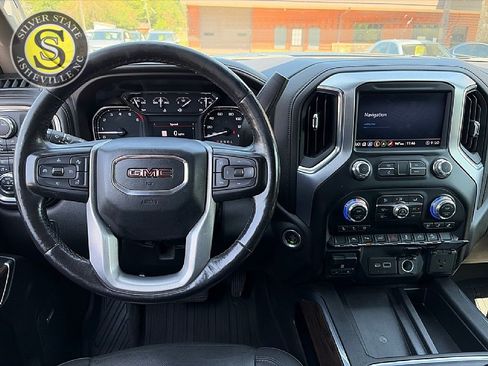 Used 2022 GMC Sierra 1500 SLT w/ SLT Premium Plus Package AWD/4WD image 27